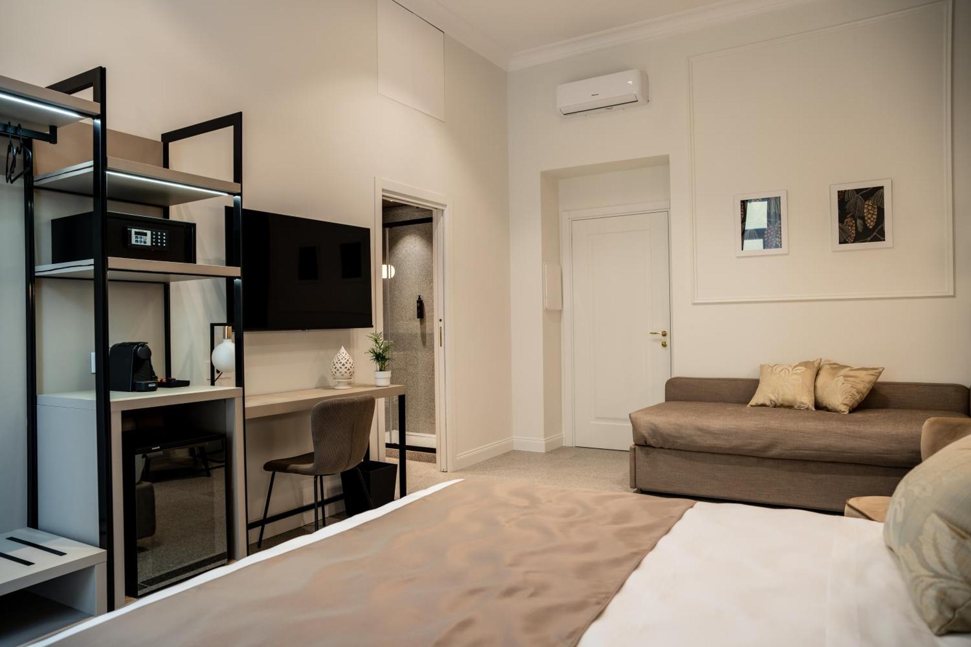 Couette-café Monteroduni 22 - Chiaia Design Naples