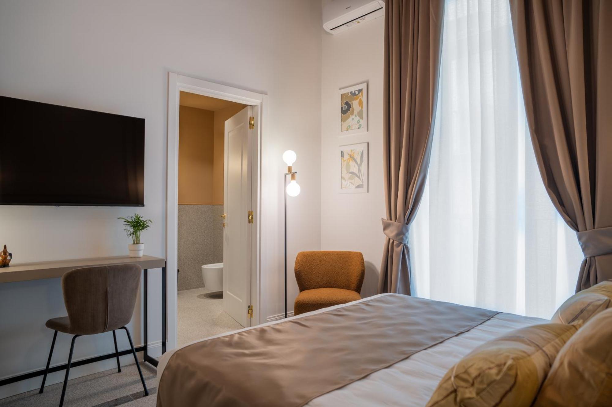 Couette-café Monteroduni 22 - Chiaia Design Naples